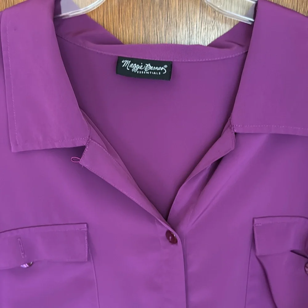 NWOT Women’s 3X Maggie Barnes Essentials Purple Button front Blouse with Pockets - Picture 3 of 5